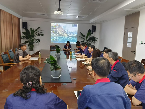 公司副總經(jīng)理、安全總監(jiān)到鋼構(gòu)公司調(diào)研