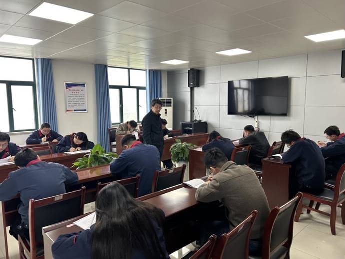 建材公司、檢測(cè)公司聯(lián)合開(kāi)展管理人員業(yè)務(wù)提升考試